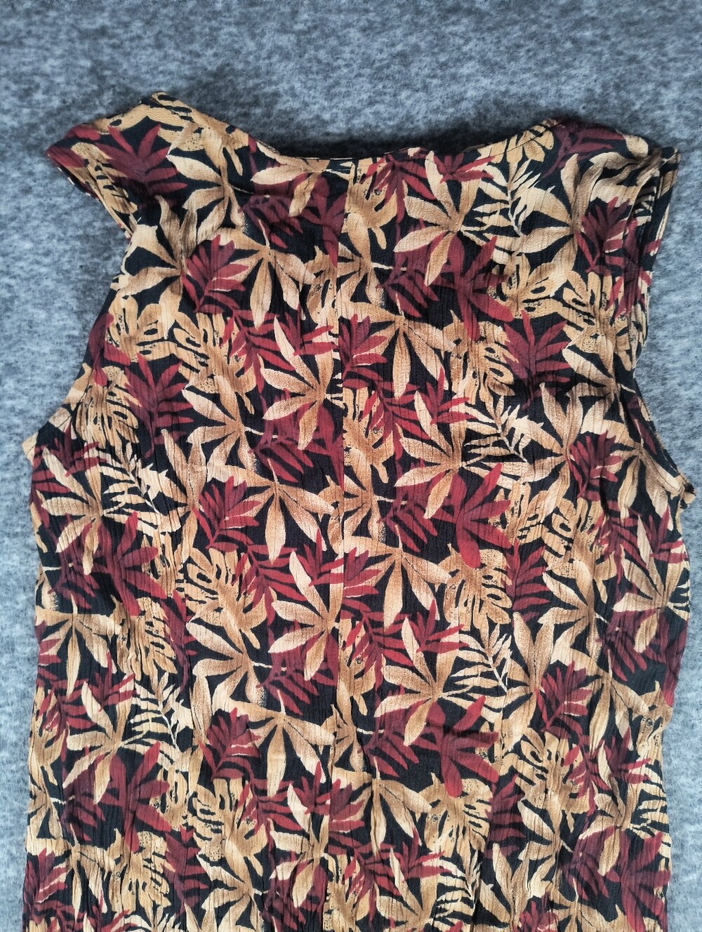 🔥Bundle 2 For $7🔥 Vintage white stag crinkle rayon midi dress, women's medium - Picture 12 of 13